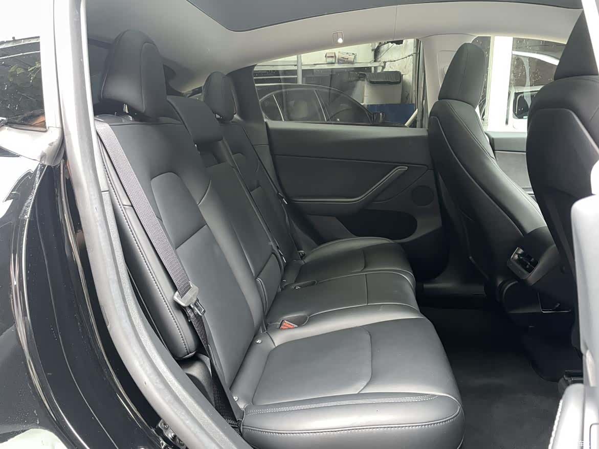 Tesla Model Y, 2024 10