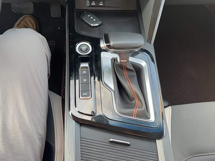 Baojun RC-6 2019 1.5T CVT 24 xiao shi zai xian Люкс