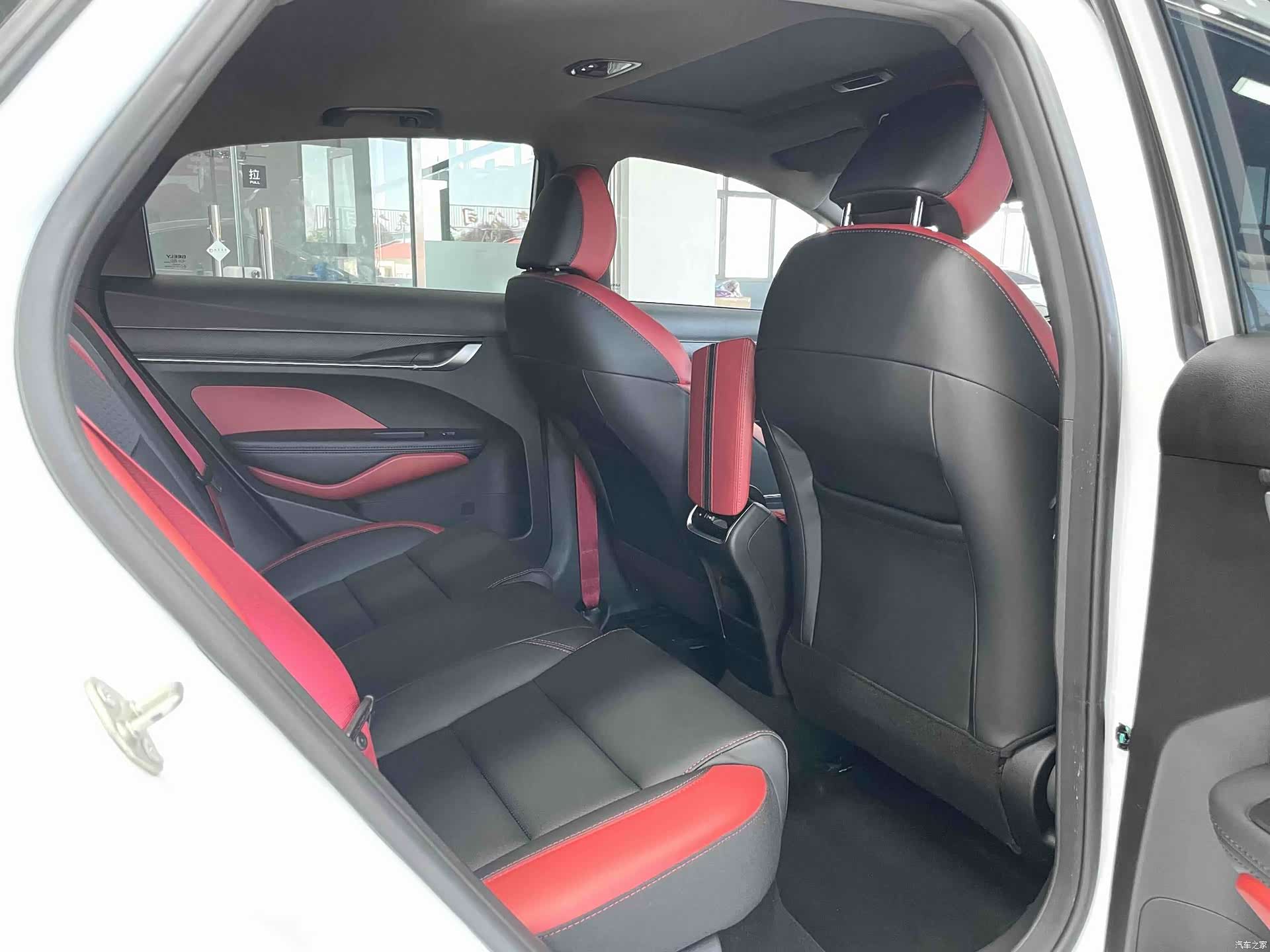 Geely Binray, 2021 13
