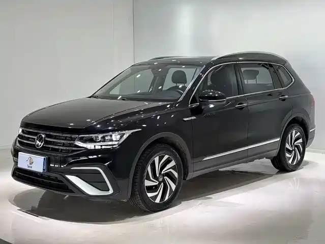 Volkswagen Tiguan L 2023 — купить из Китая под заказ