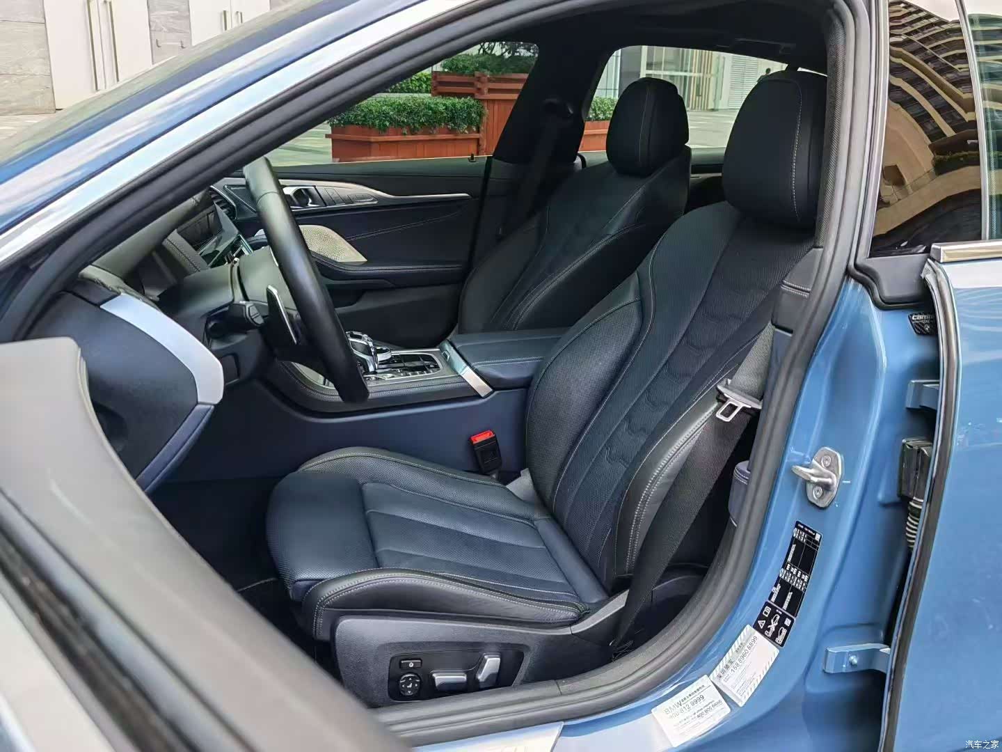 BMW 8 Series, 2021 4