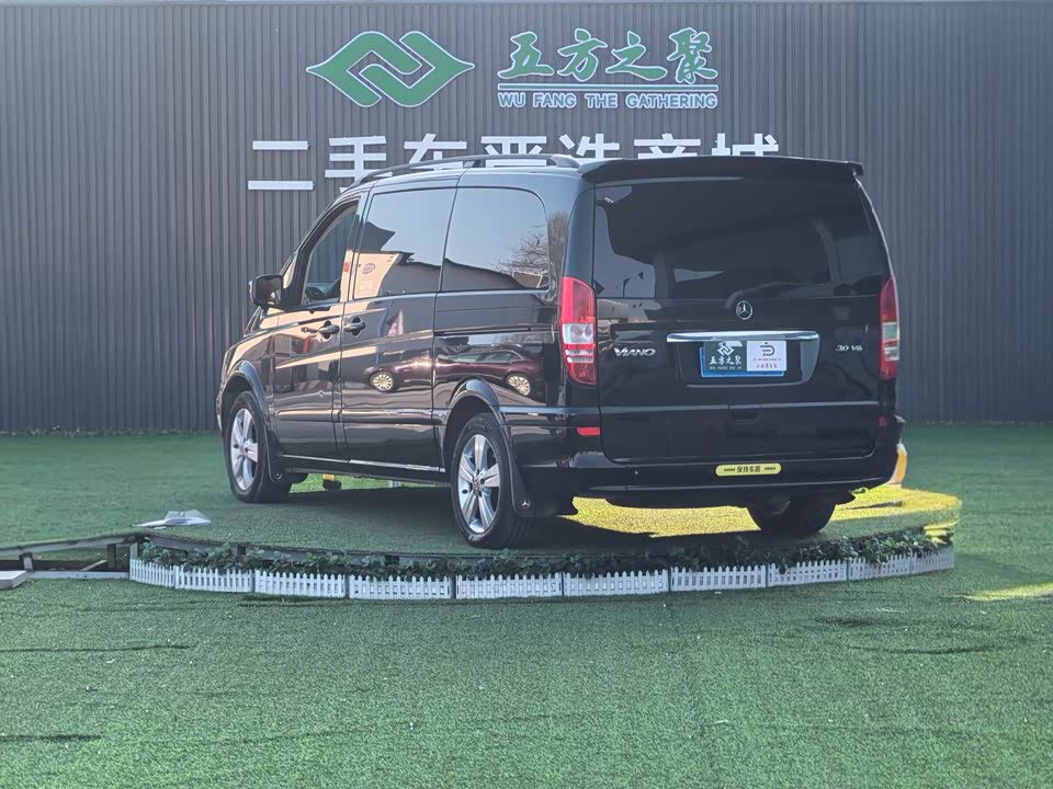 Mercedes-Benz Viano