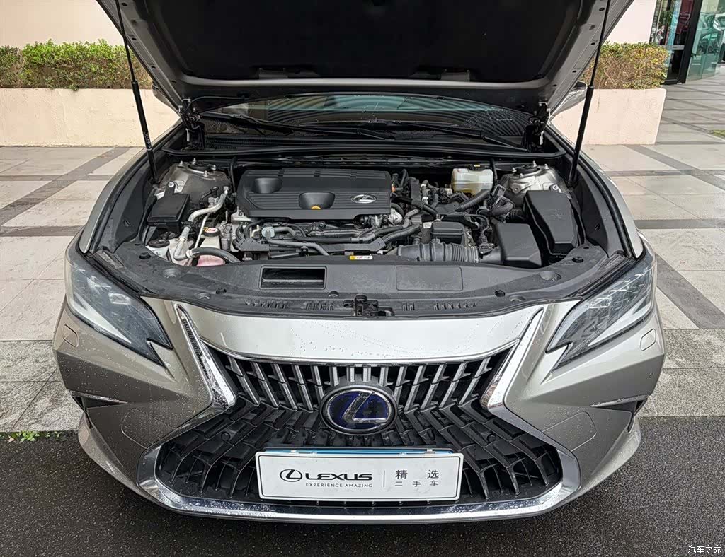 Lexus ES, 2022 6