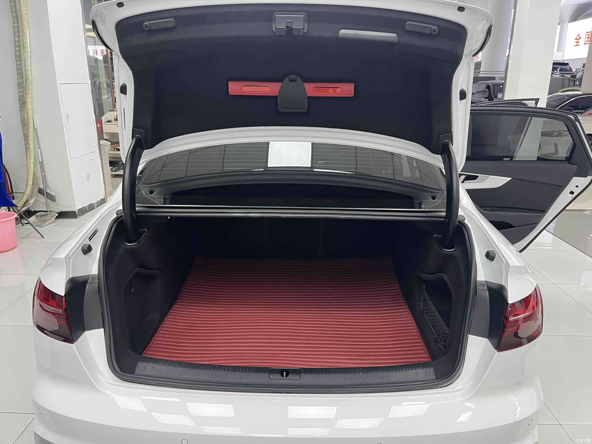 Audi A4L, 2024 16