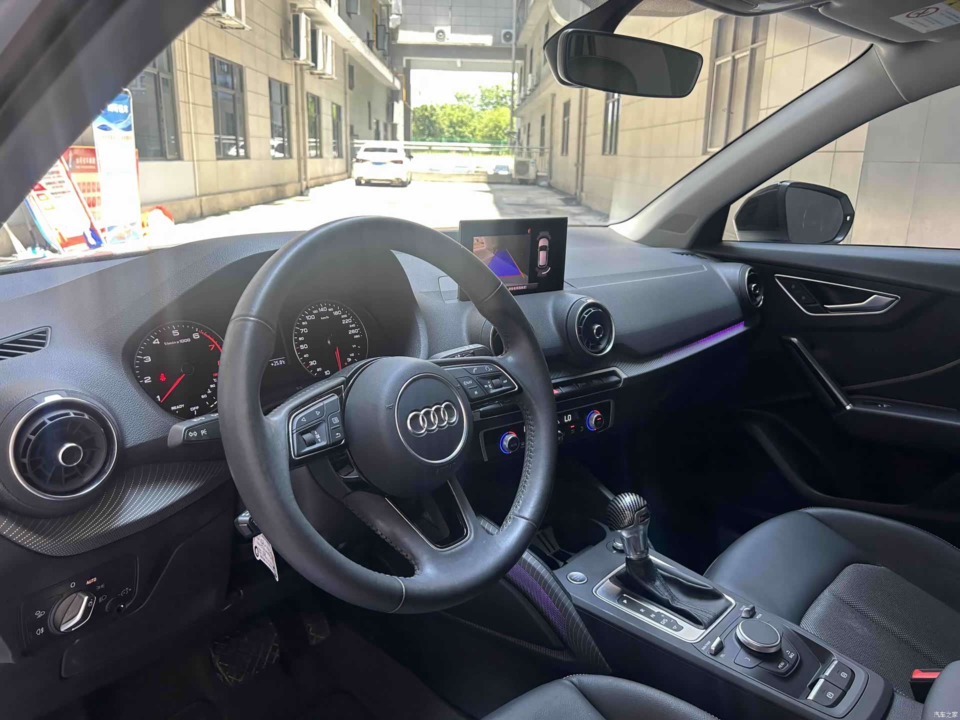 Audi Q2L, 2021 7