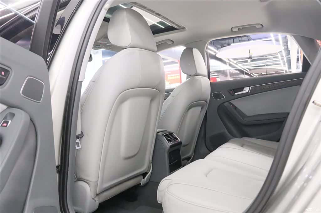 Audi A4L, 2015 16
