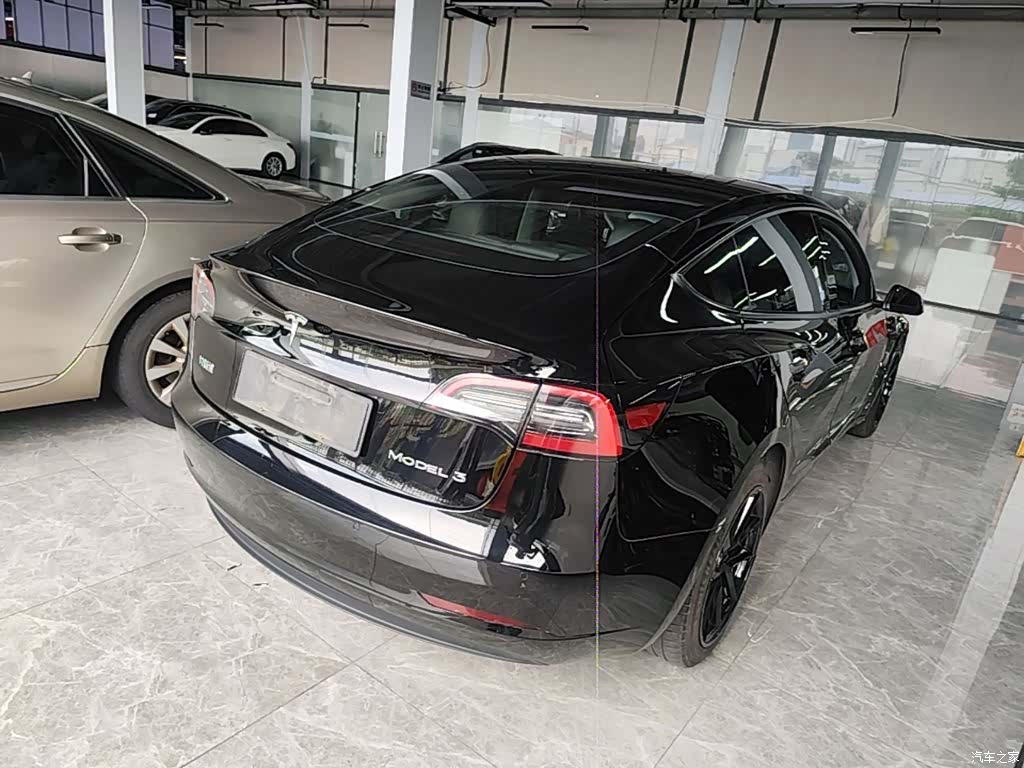 Tesla Model 3, 2021 7