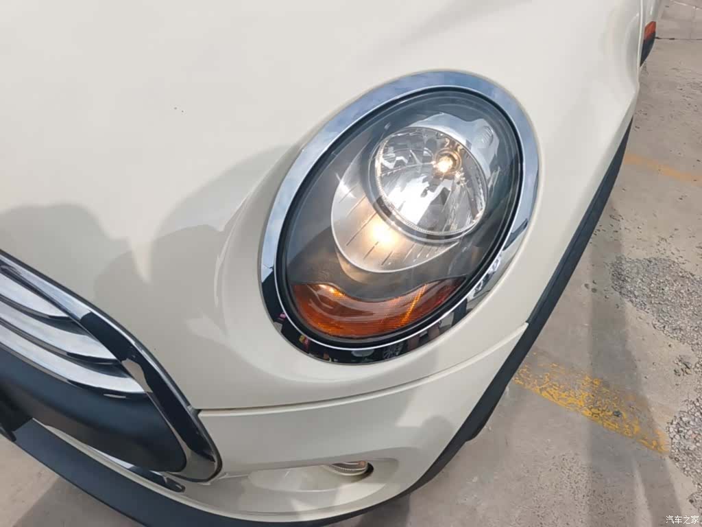 Mini ONE, 2017 24