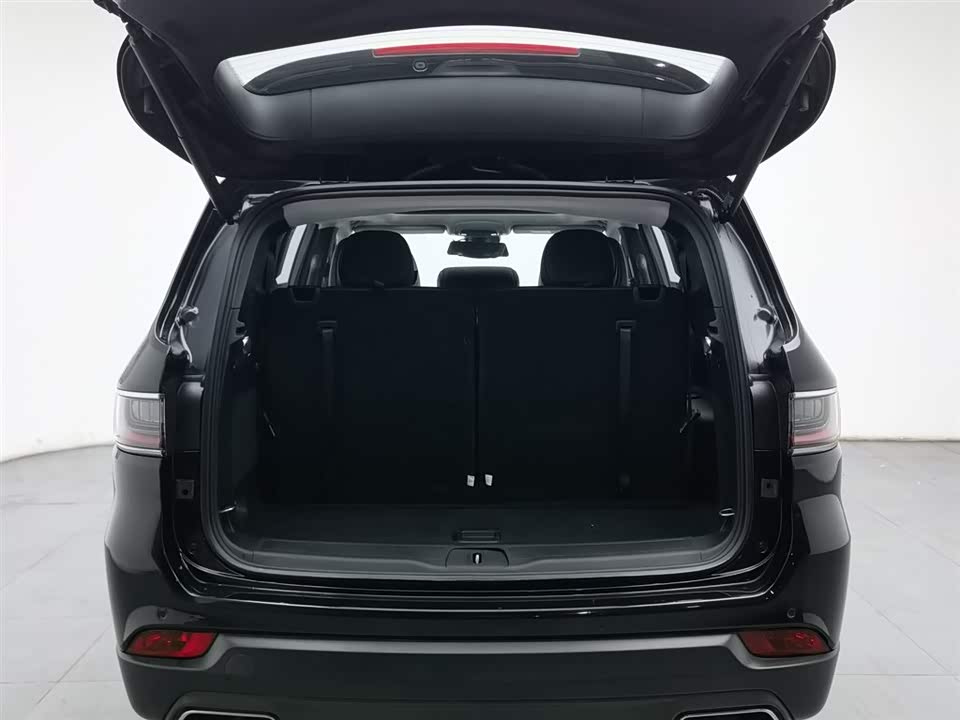 Jeep Grand Commander