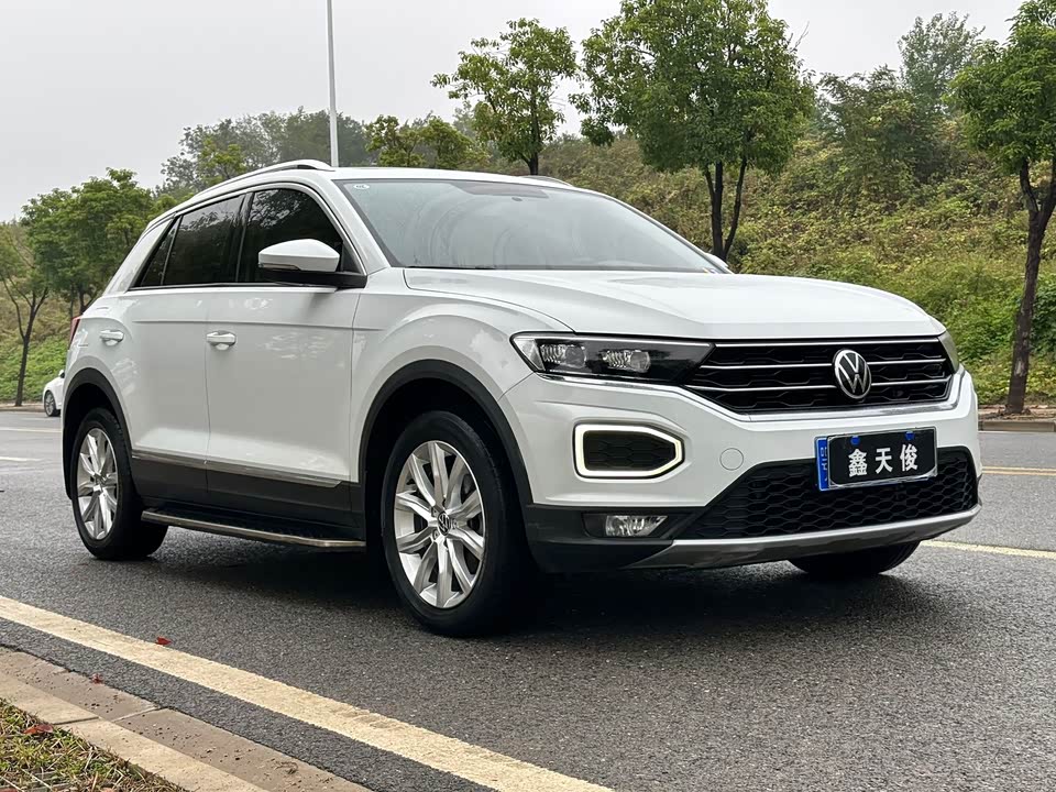 Volkswagen T-ROC exploring Songs