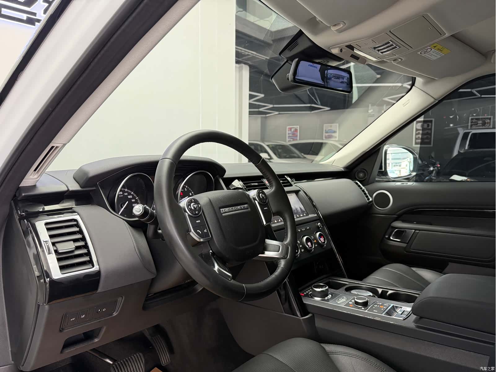Land Rover Discovery, 2019 9