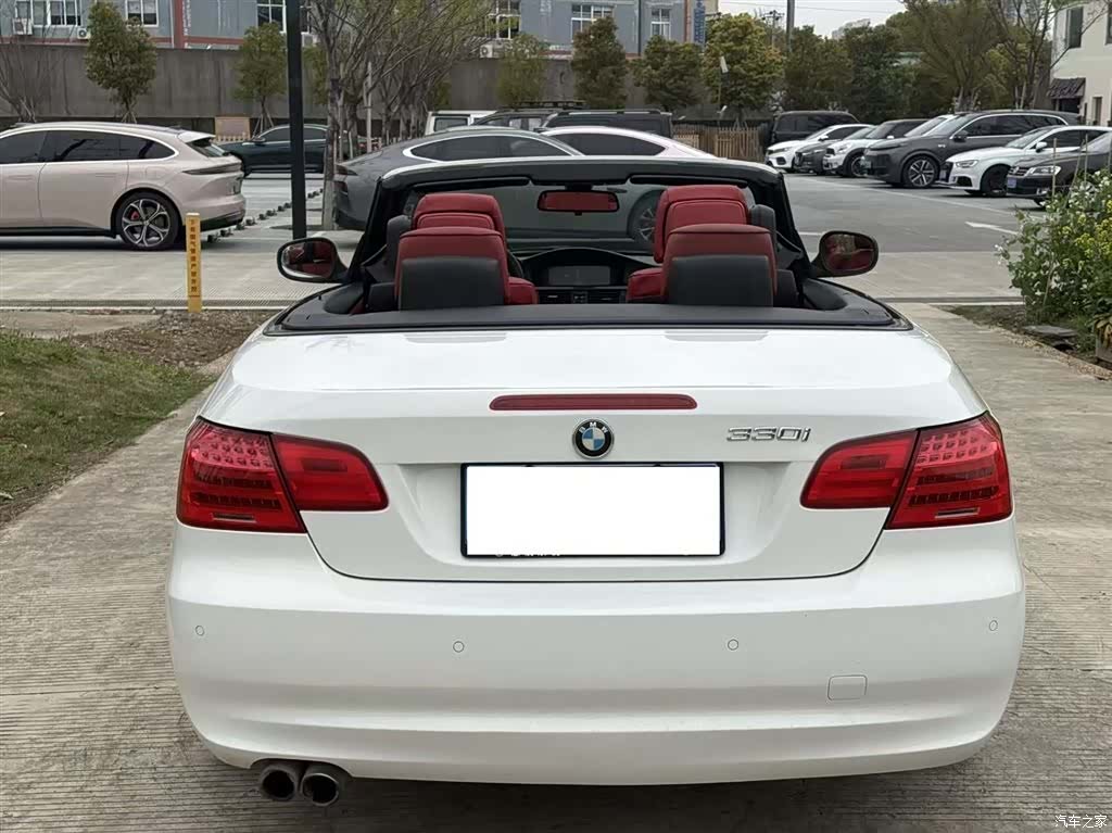 BMW 3 Series, 2011 11