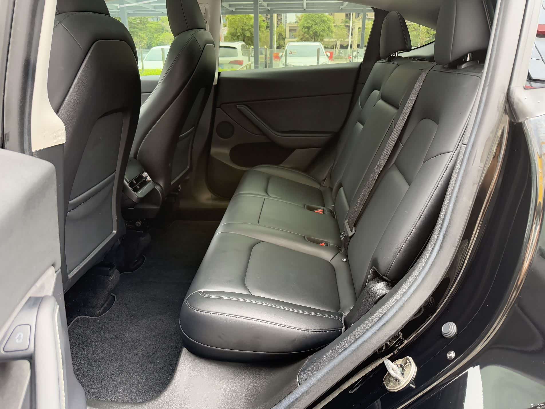 Tesla Model Y, 2022 14