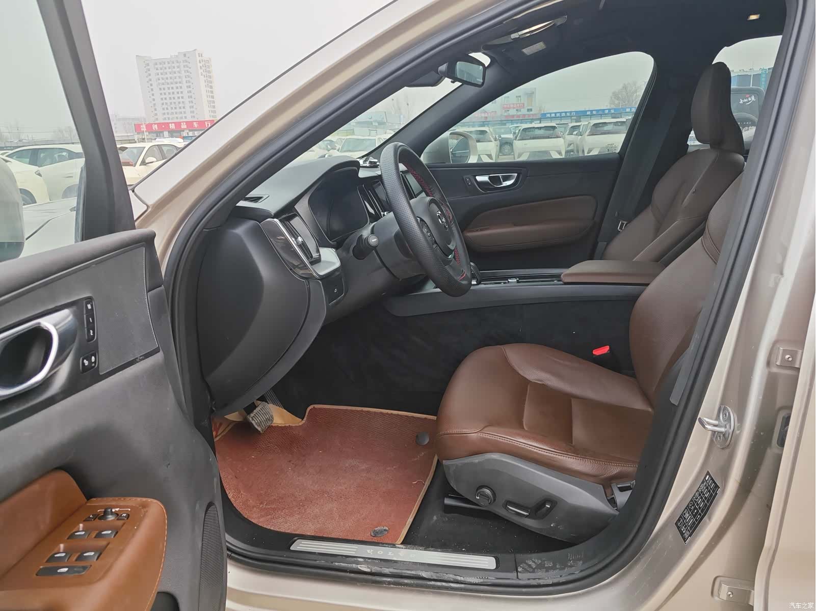 Volvo XC60, 2024 4