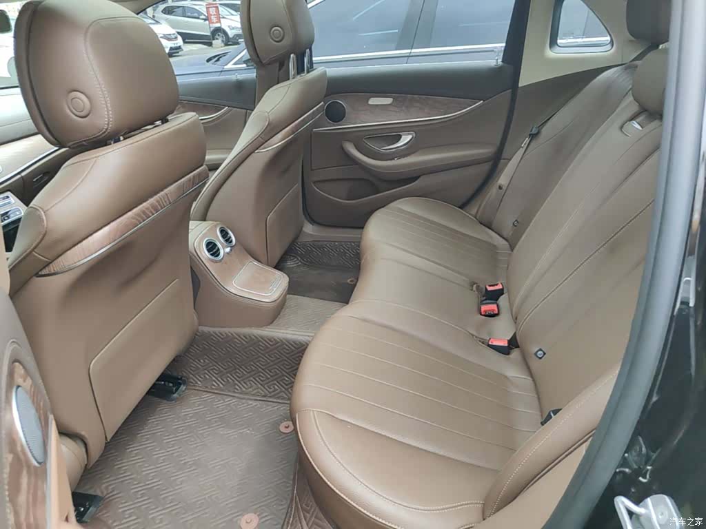 Mercedes-Benz E-Class, 2022 17