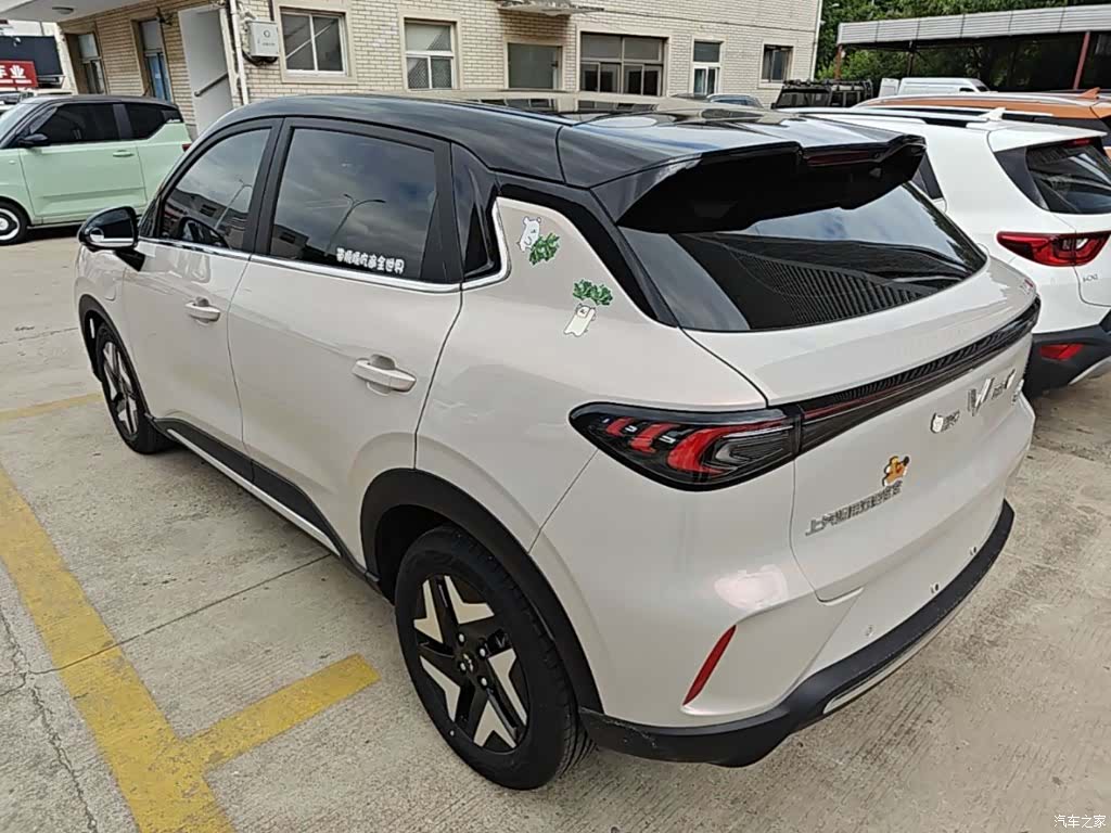 Wuling S, 2026 все фото