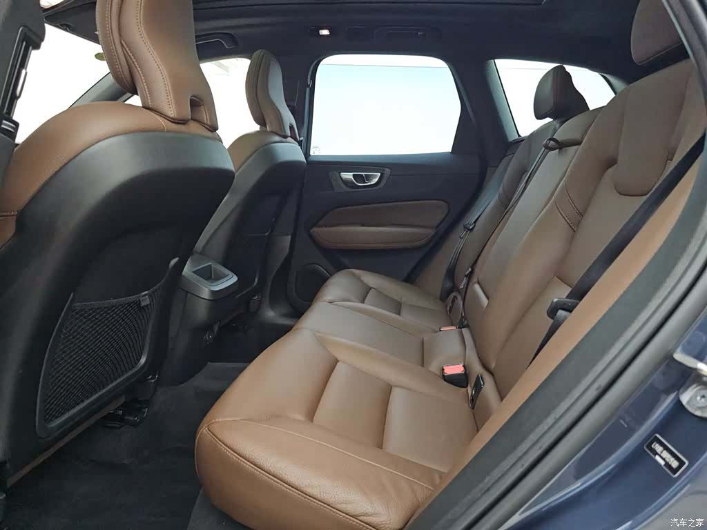 Volvo XC60, 2023 14