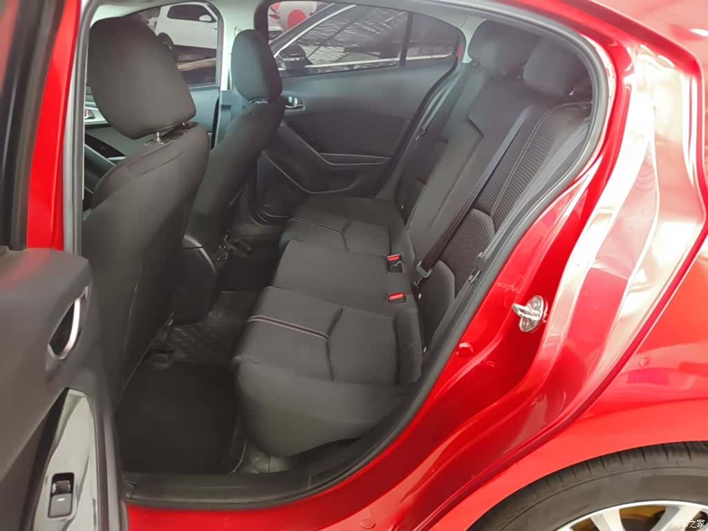 Mazda Mazda3, 2017 17