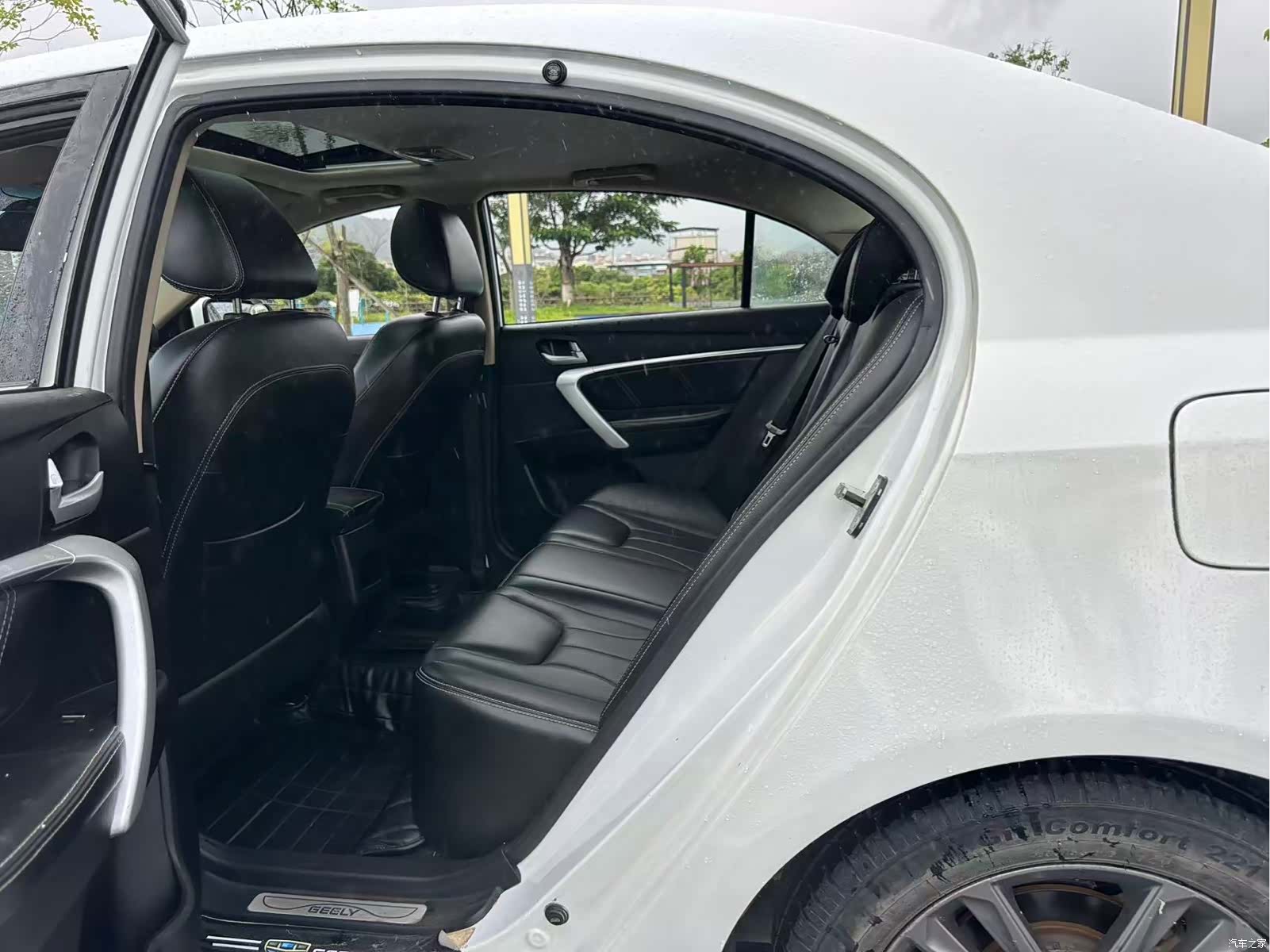 Geely Emgrand, 2017 9