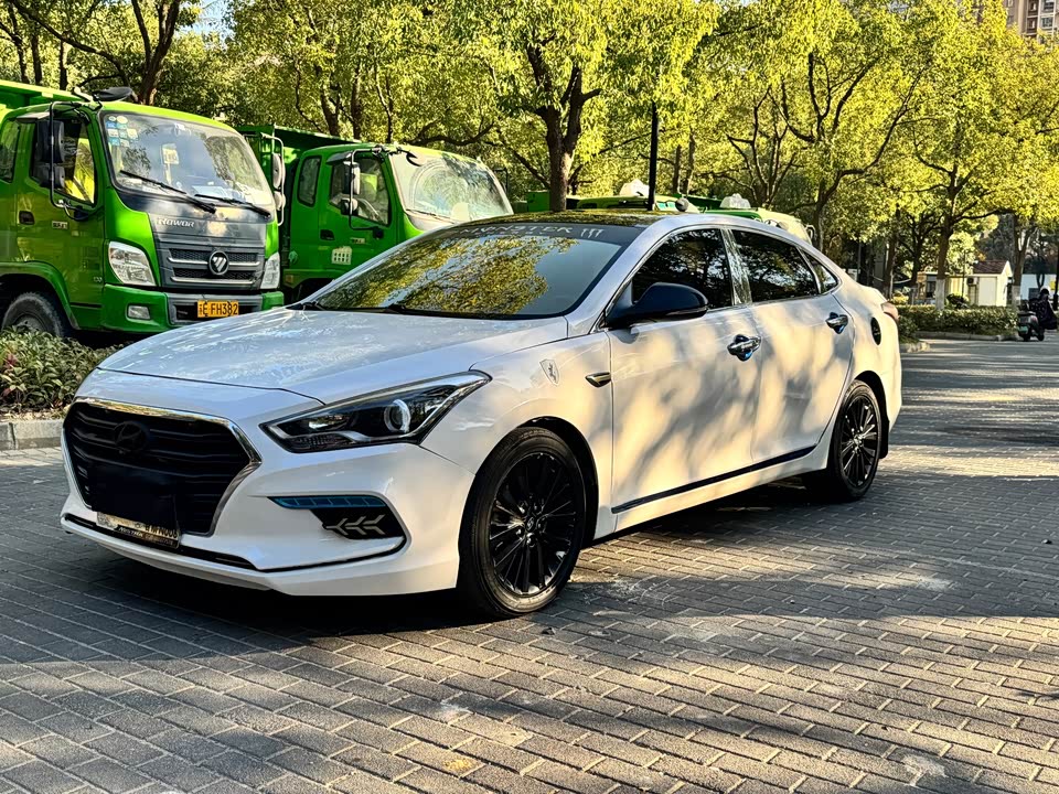 Hyundai Name picture