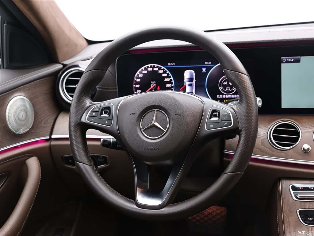 Mercedes-Benz E-Class, 2019 16