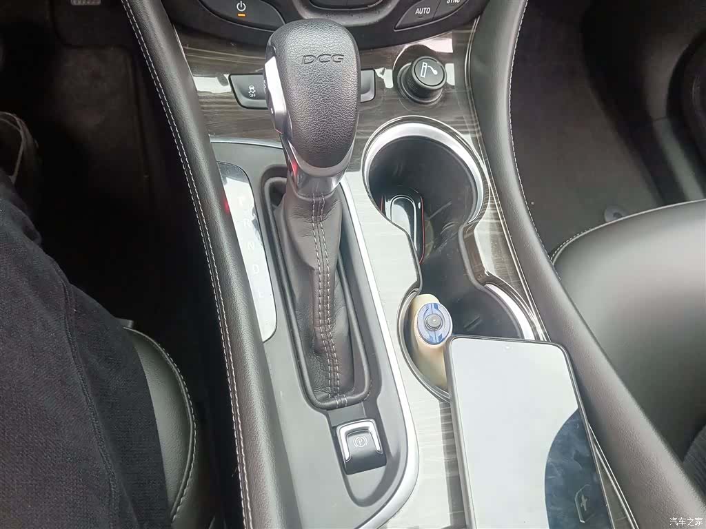 Buick Envision Plus, 2020 10