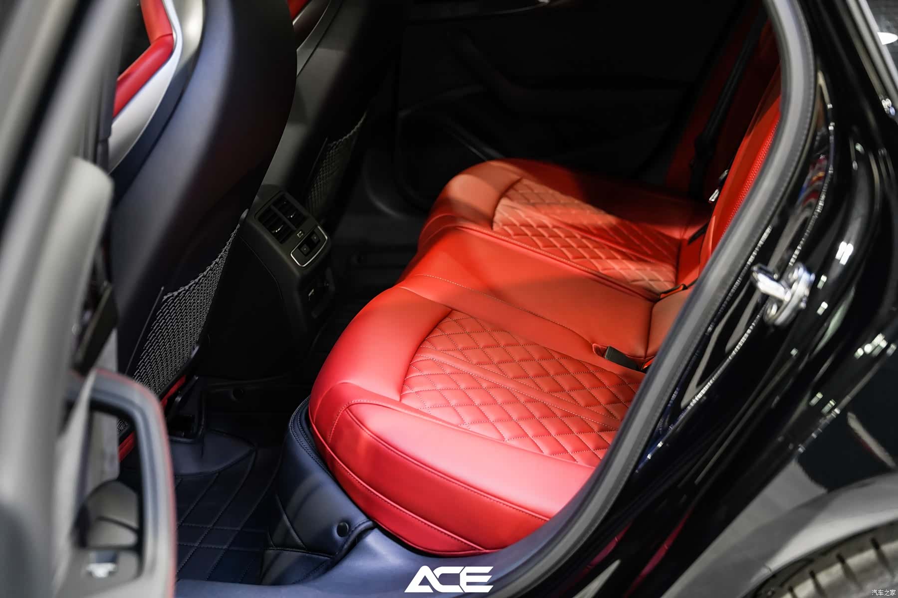 Audi S4, 2025 10
