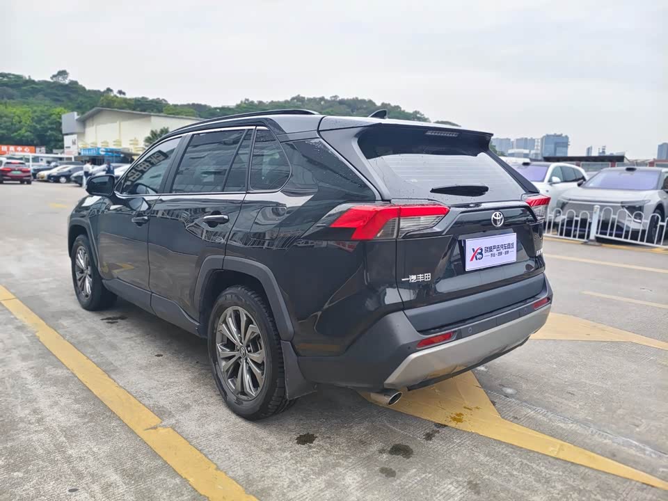 Toyota RAV4 Rongfang