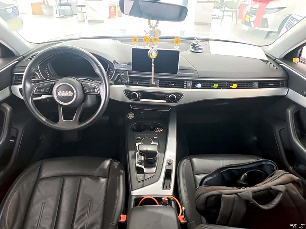 Audi A4L, 2020 10