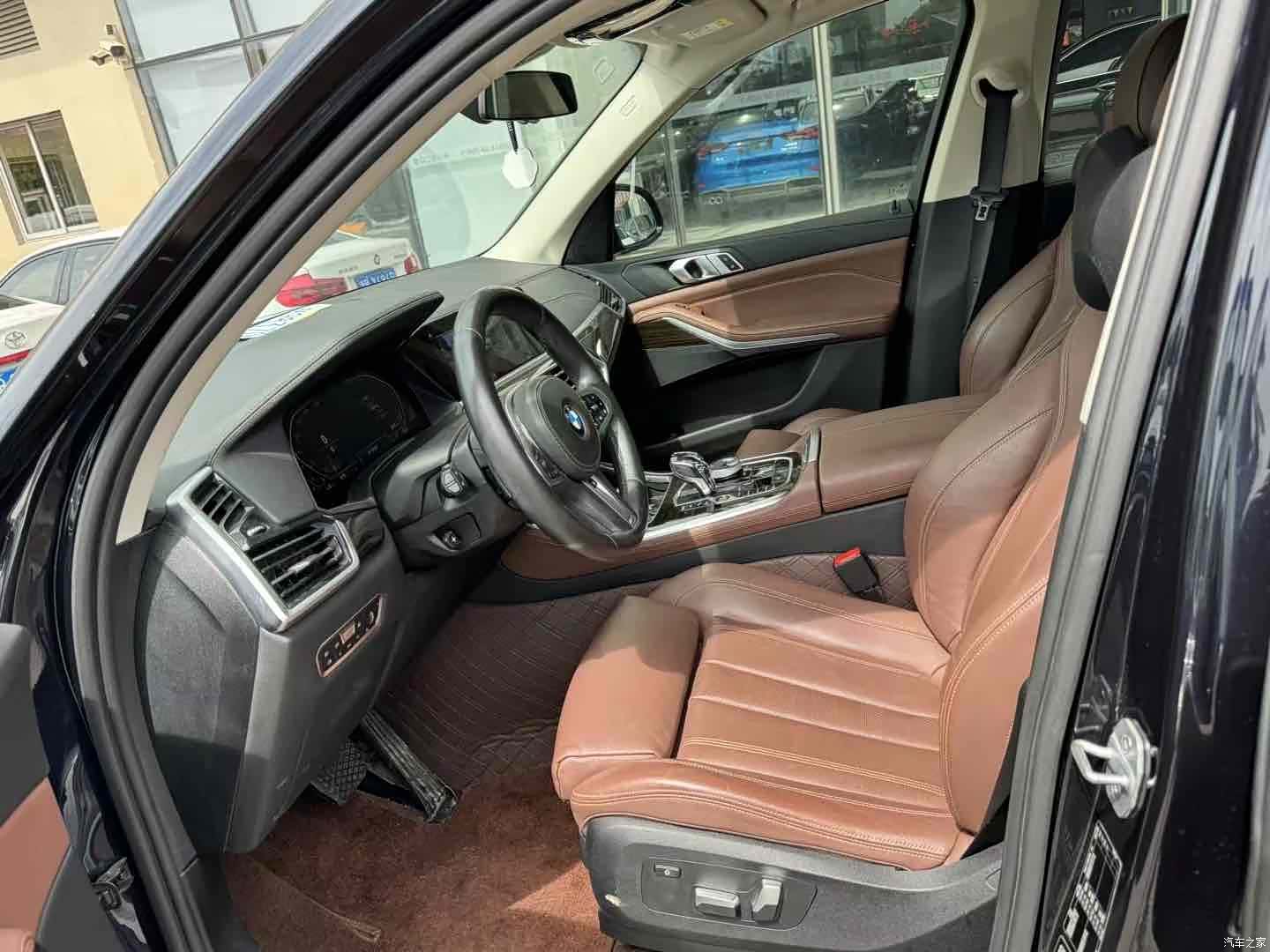 BMW X5, 2020 все фото