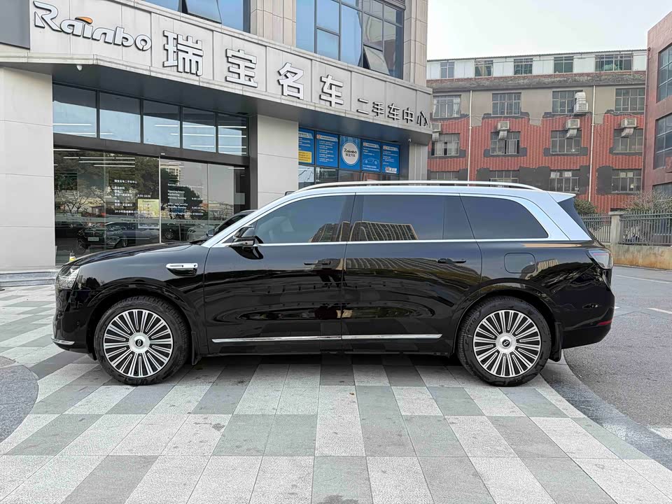 AITO Ask the world M9