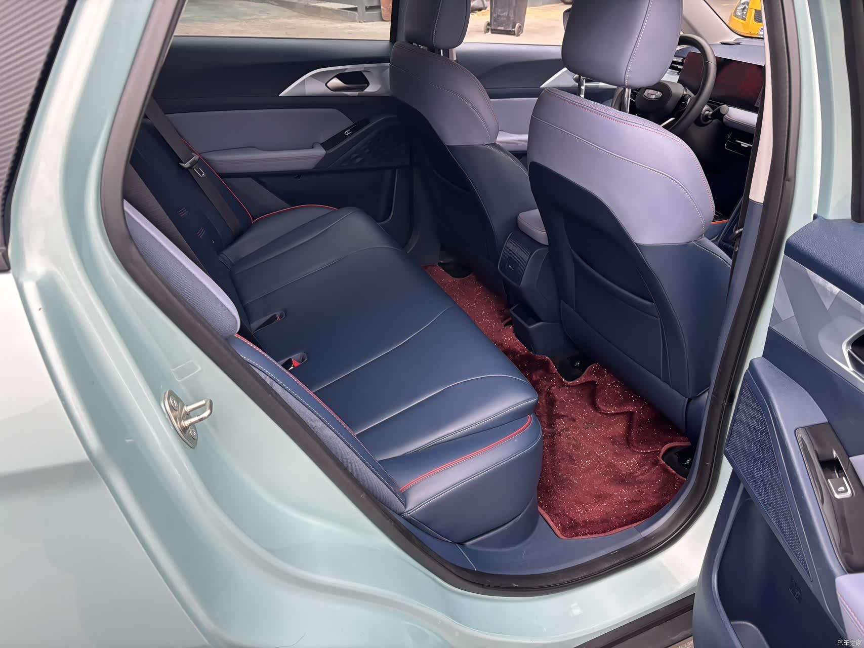 Geely E, 2022 10