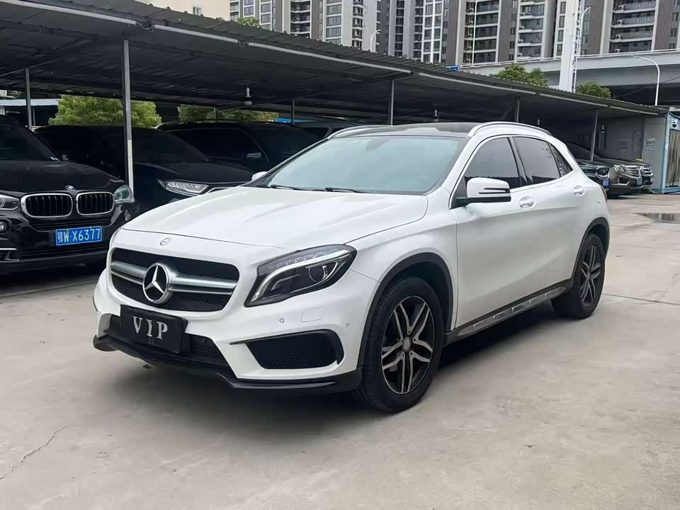 Mercedes-Benz GLA