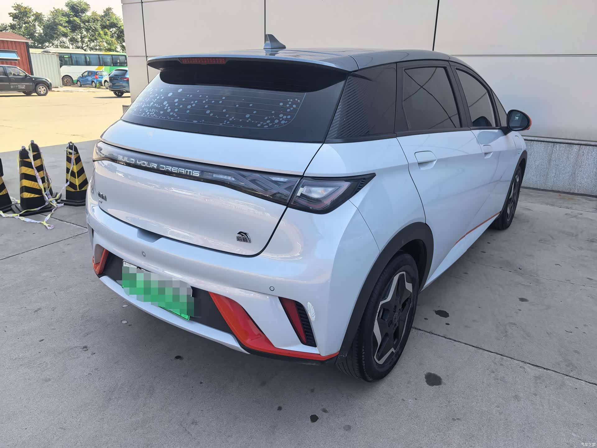 BYD Dolphin, 2022 4