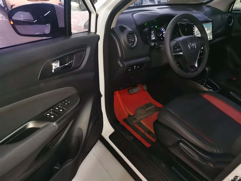 Changan CS15, 2017 9