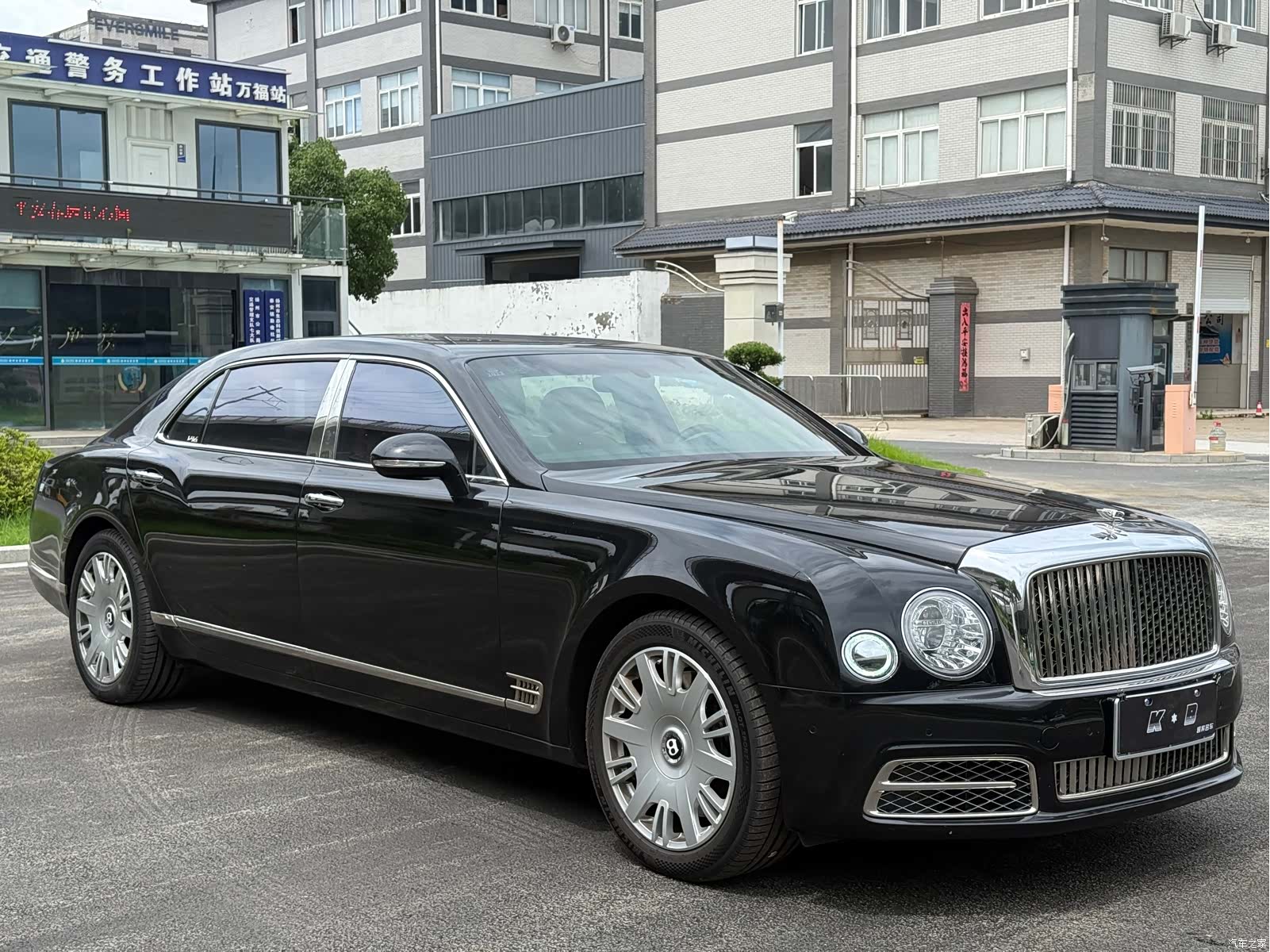 Bentley Mulsanne, 2018 8