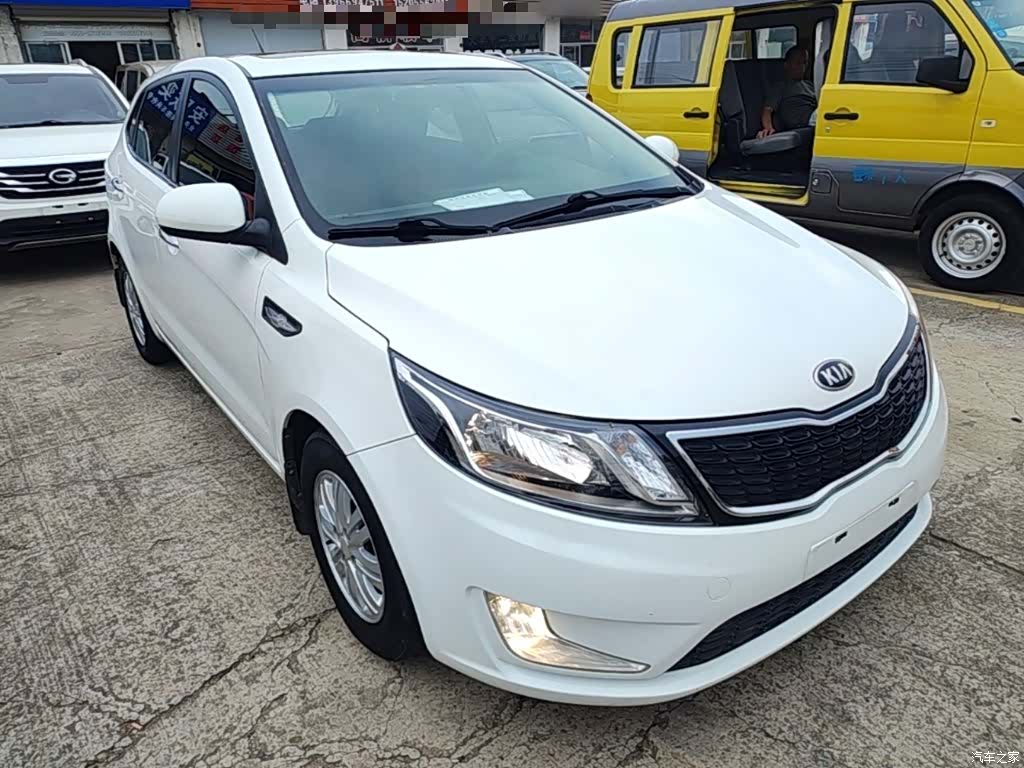 Kia K2, 2014 4