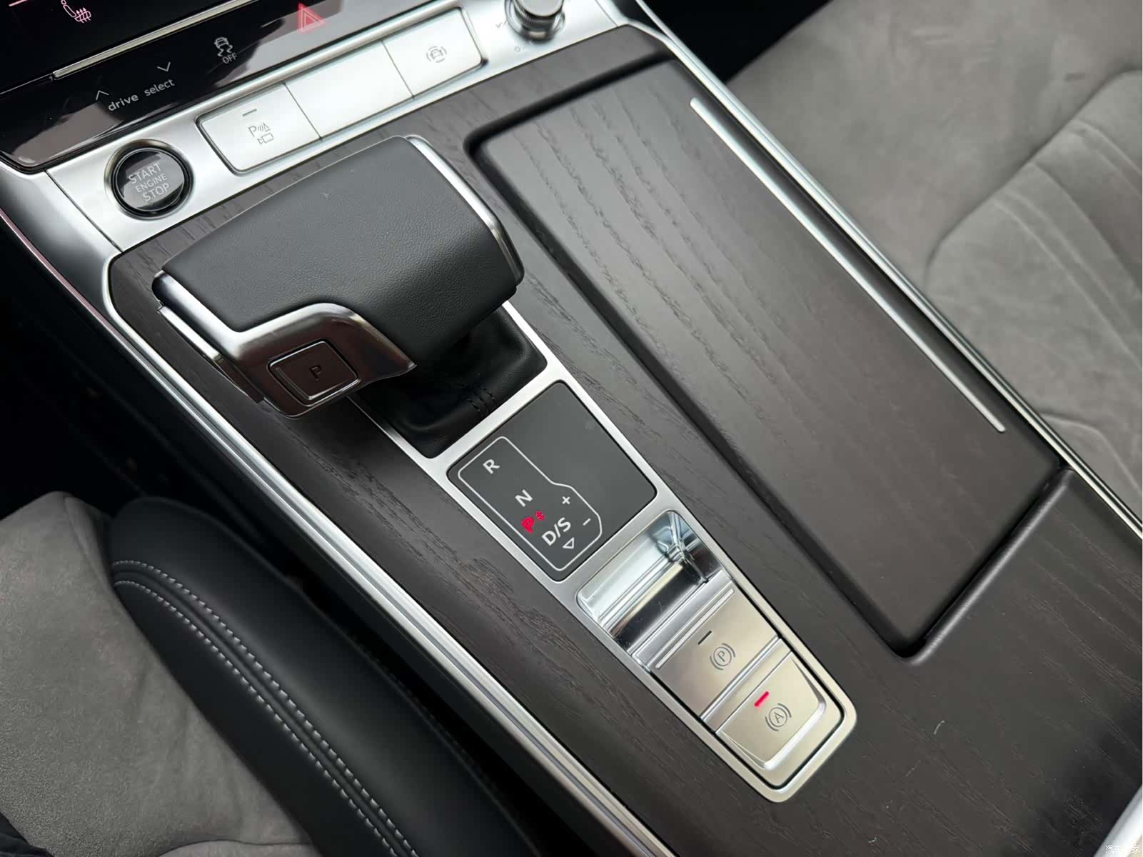 Audi A6L, 2025 14