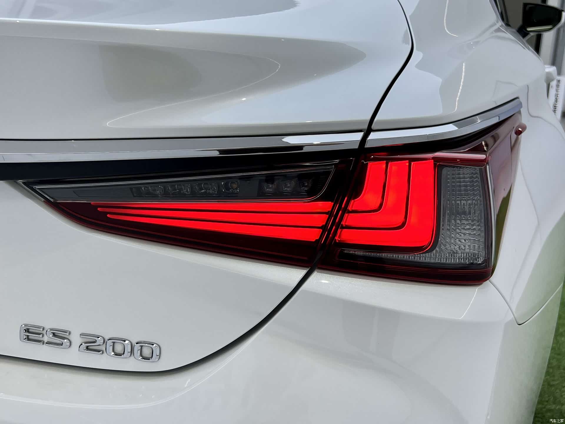 Lexus ES, 2024 20