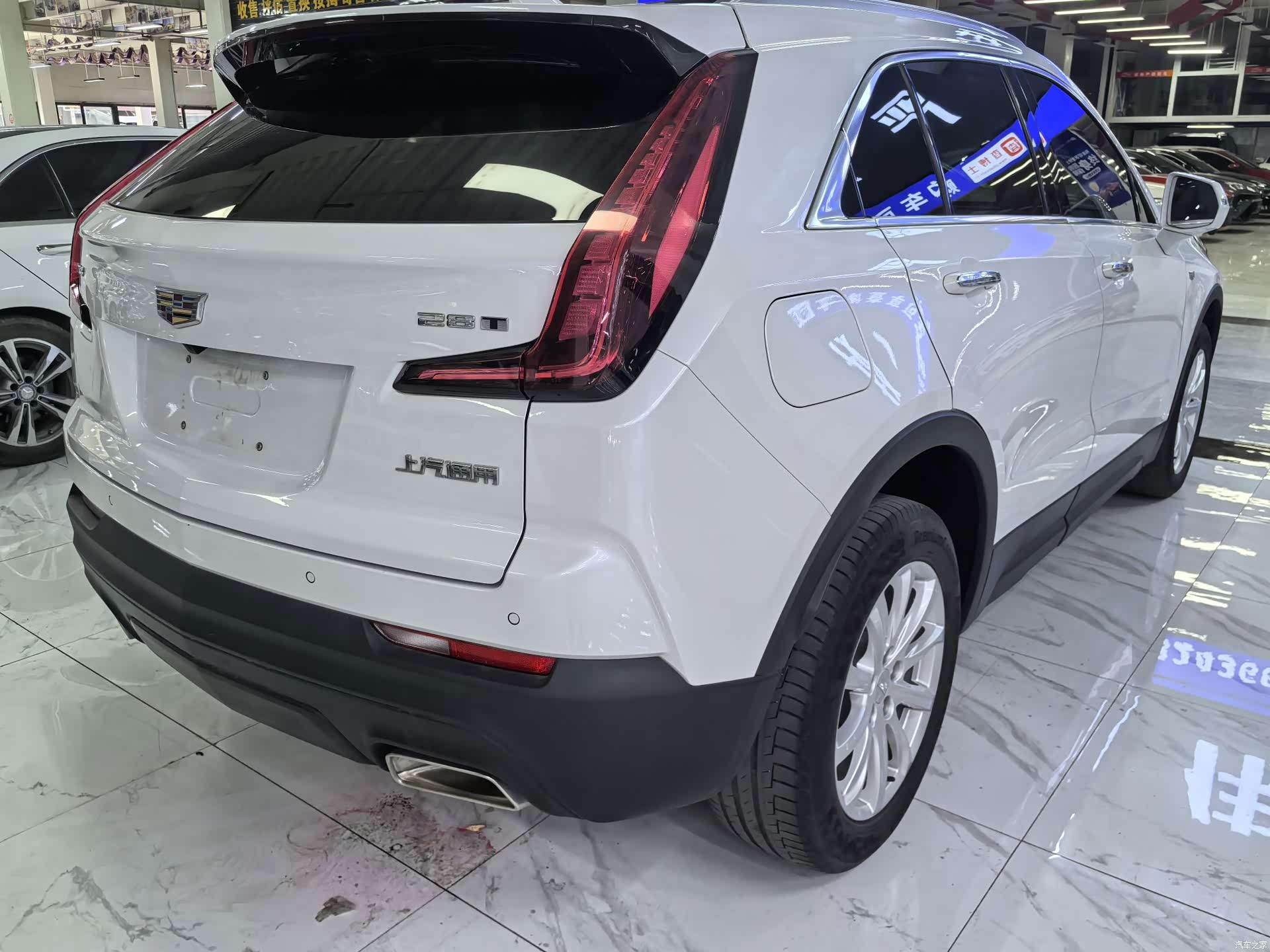 Cadillac XT4, 2021 все фото