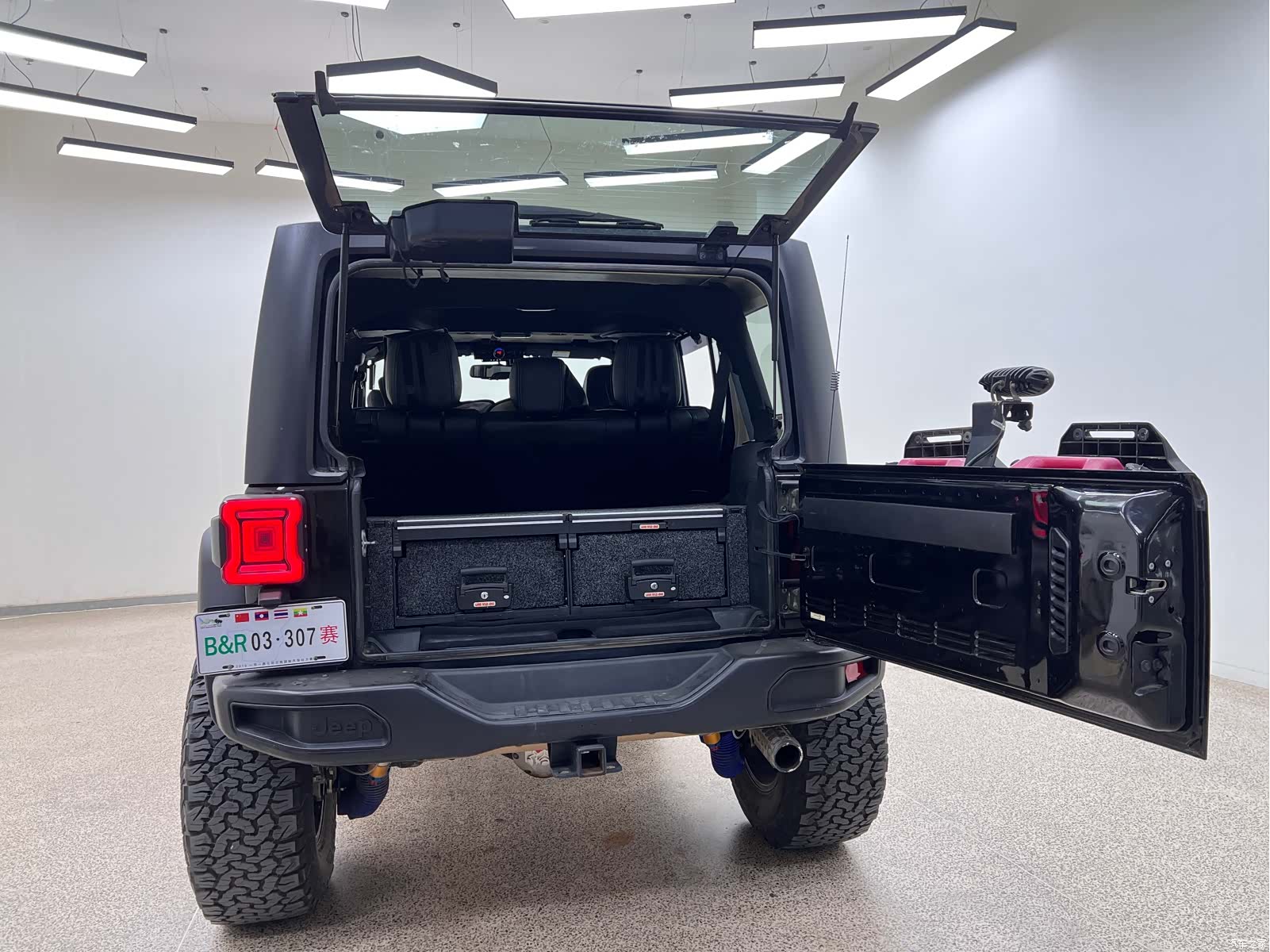 Jeep Wrangler, 2019 31