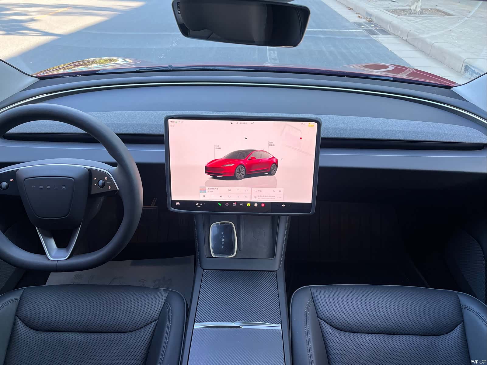 Tesla Model 3, 2024 12