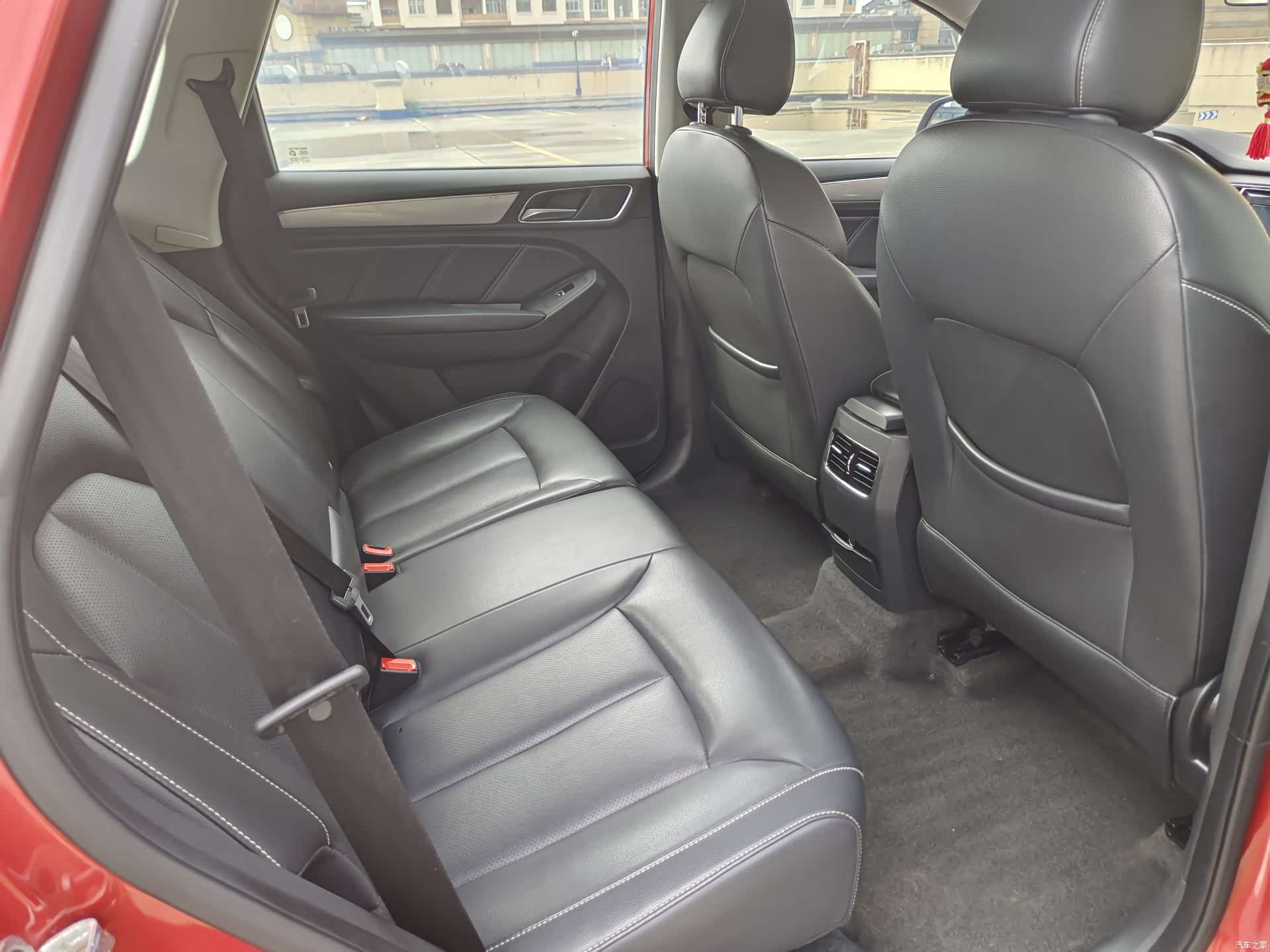 Roewe RX5, 2016 9