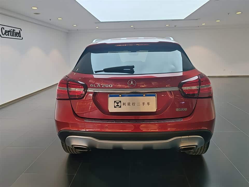 Mercedes-Benz GLA