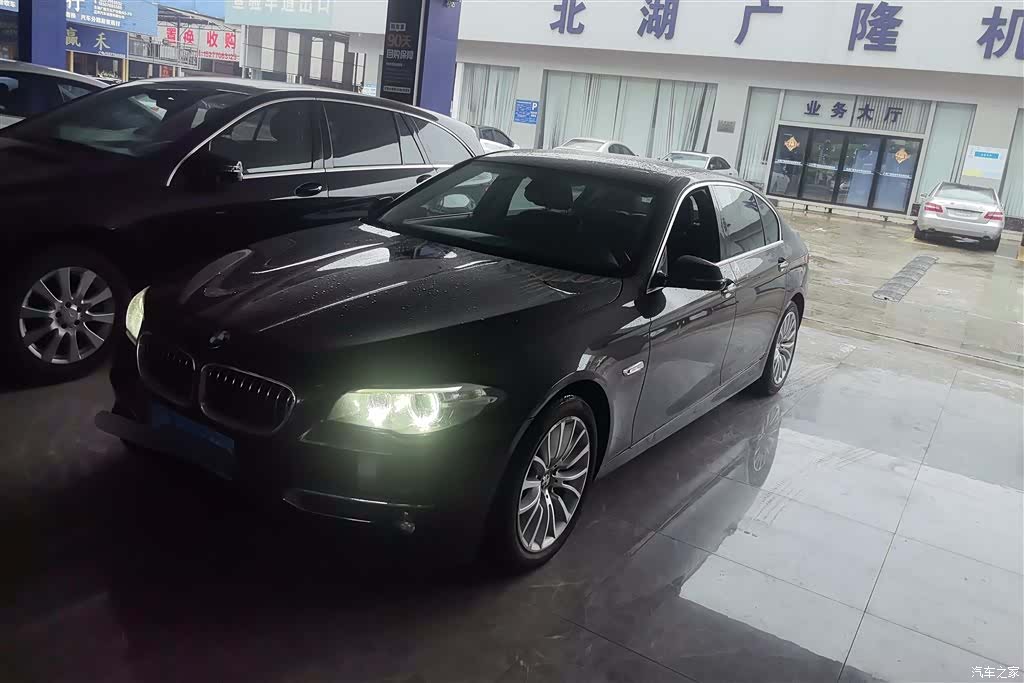 BMW 5 Series, 2016 1