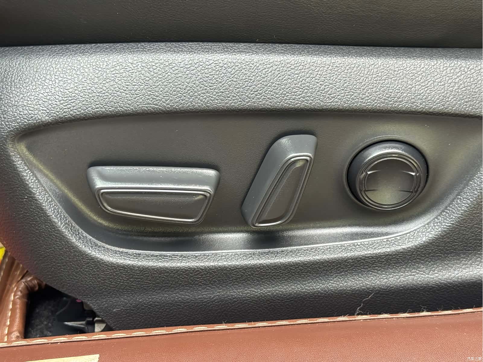 Toyota Avalon, 2020 23