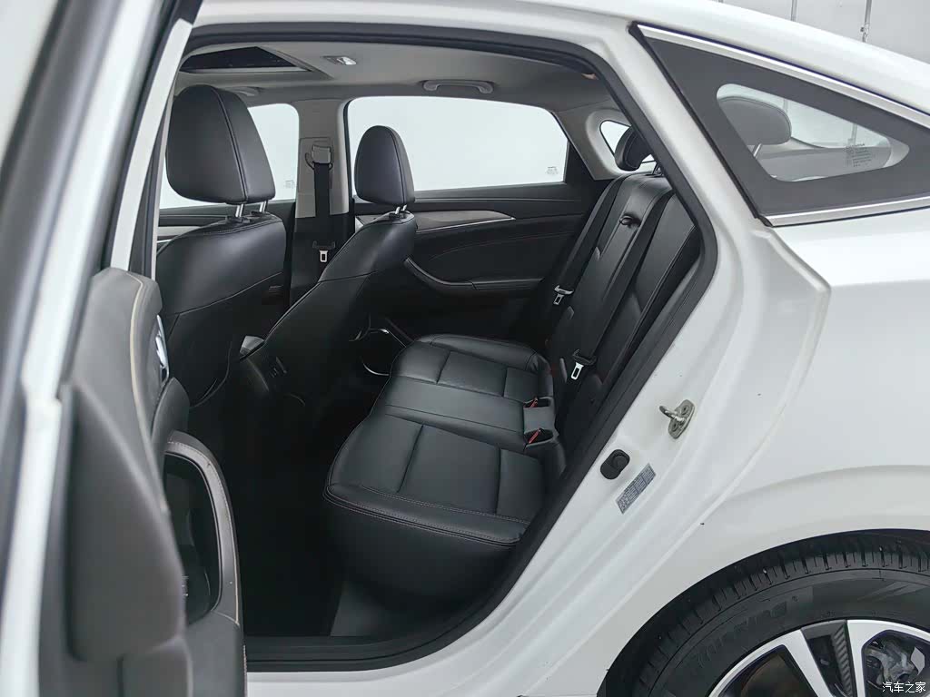 Changan Eado, 2018 15