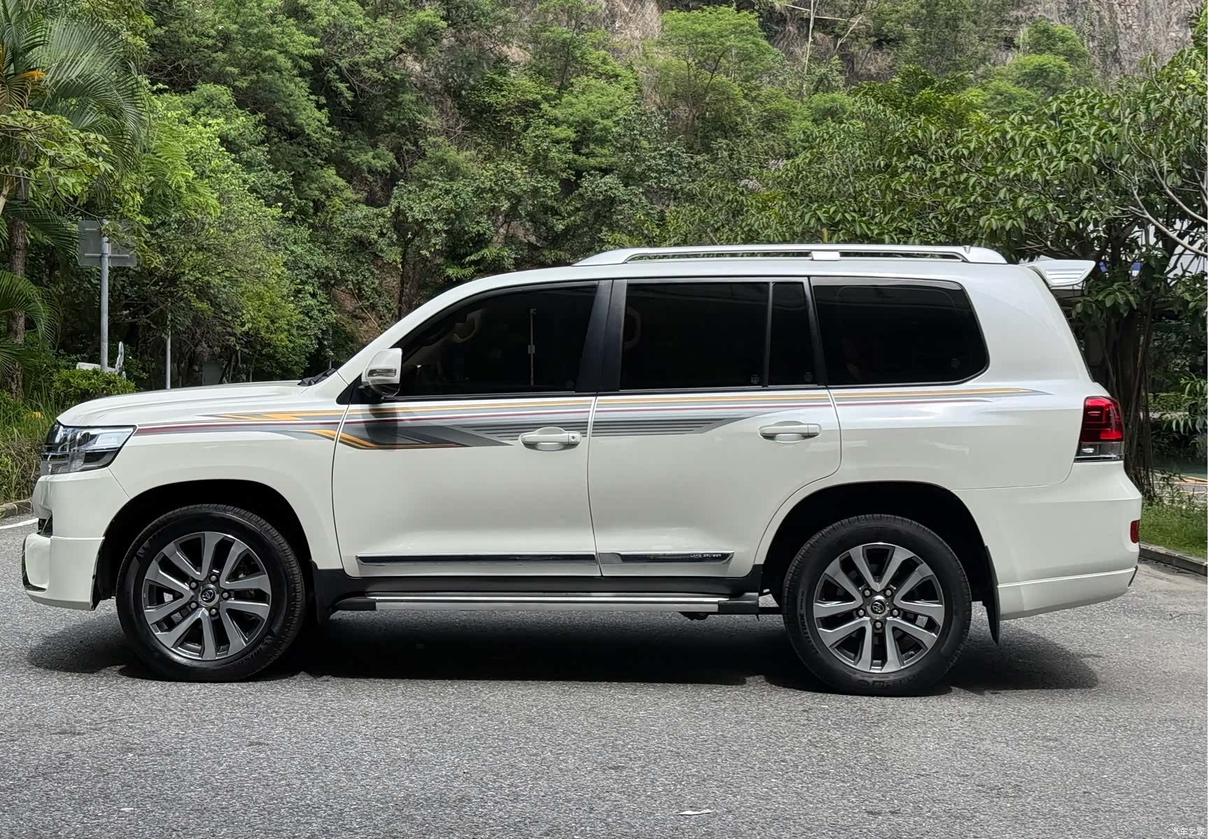 Toyota Land Cruiser, 2019 3