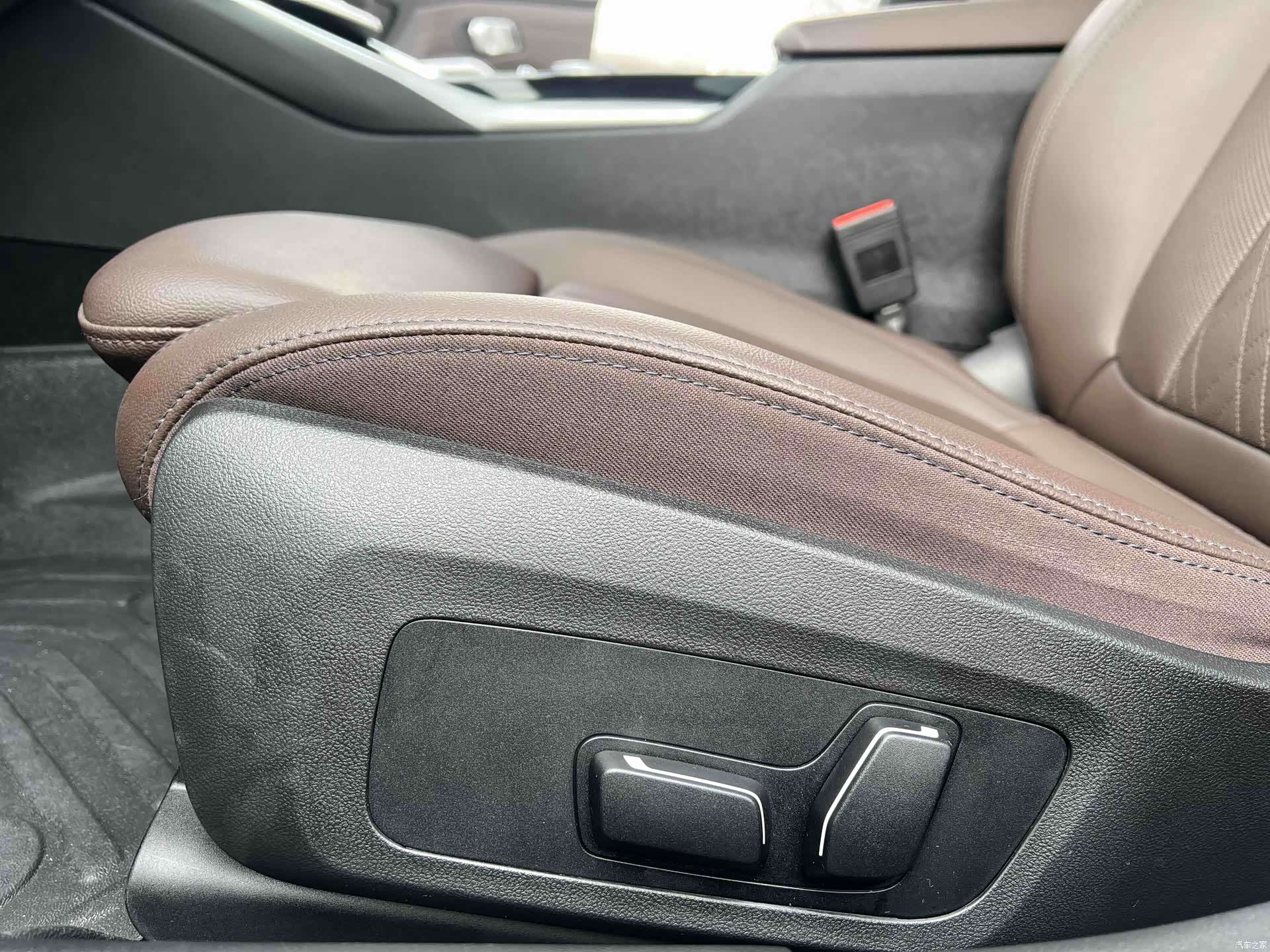 BMW 3 Series, 2024 10