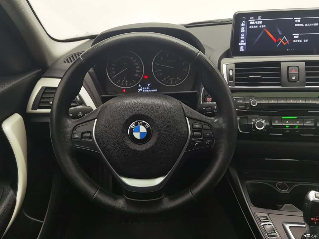 BMW 1 Series, 2016 11